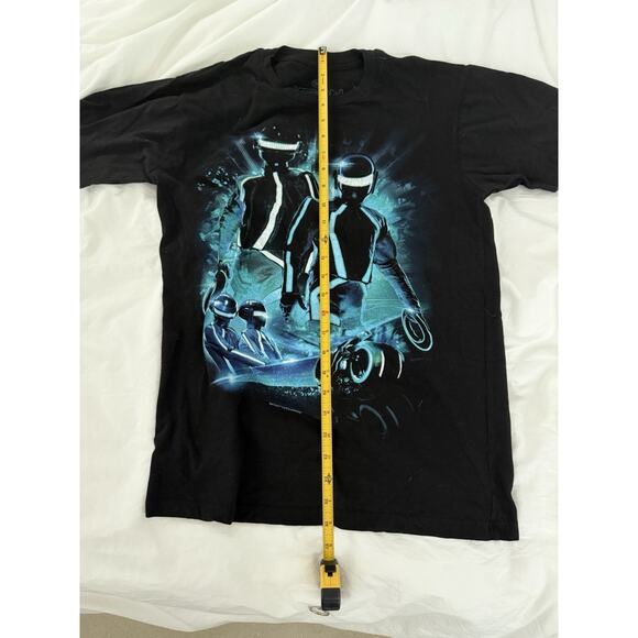 VINTAGE Official 2010 DISNEY Merchandise TRON LEGACY DAFT PUNK T-Shirt Ares - Picture 5 of 5